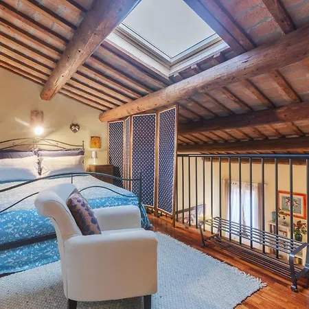 Guesthost - Ariostea Duplex Appartamento *