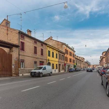 Guesthost - Ariostea Duplex Apartment Ferrara
