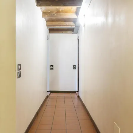 Guesthost - Ariostea Duplex Apartment