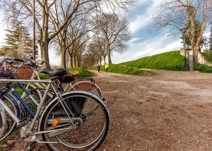 Guesthost - Ariostea Duplex * Ferrara